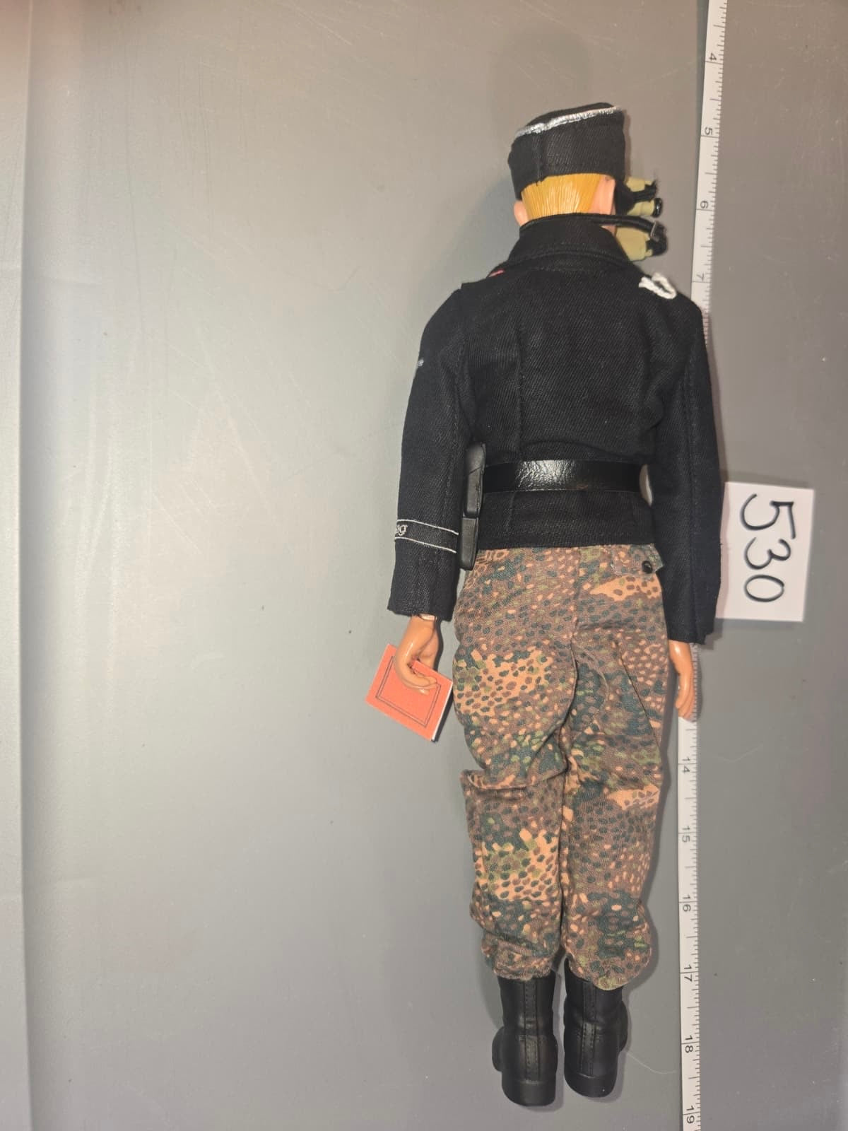 1:6 Scale WWII German Tanker Dressed Figure - Dragon