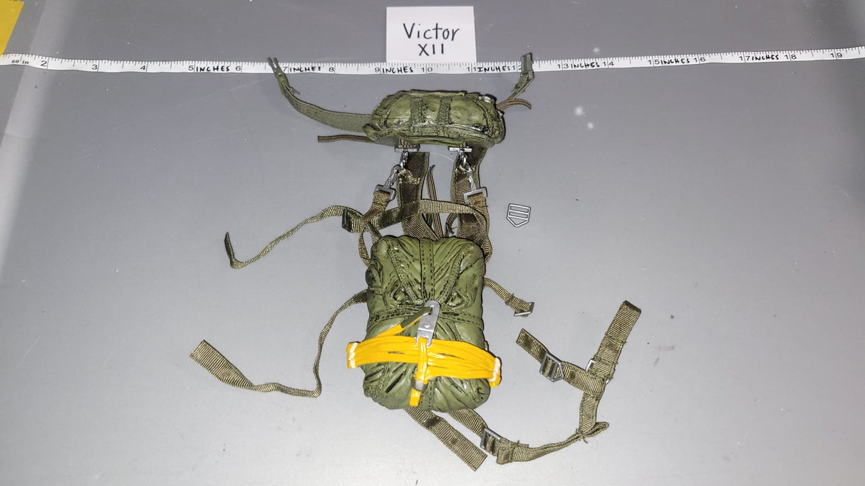 1:6 Scale Modern US Paratrooper Parachute Rig
