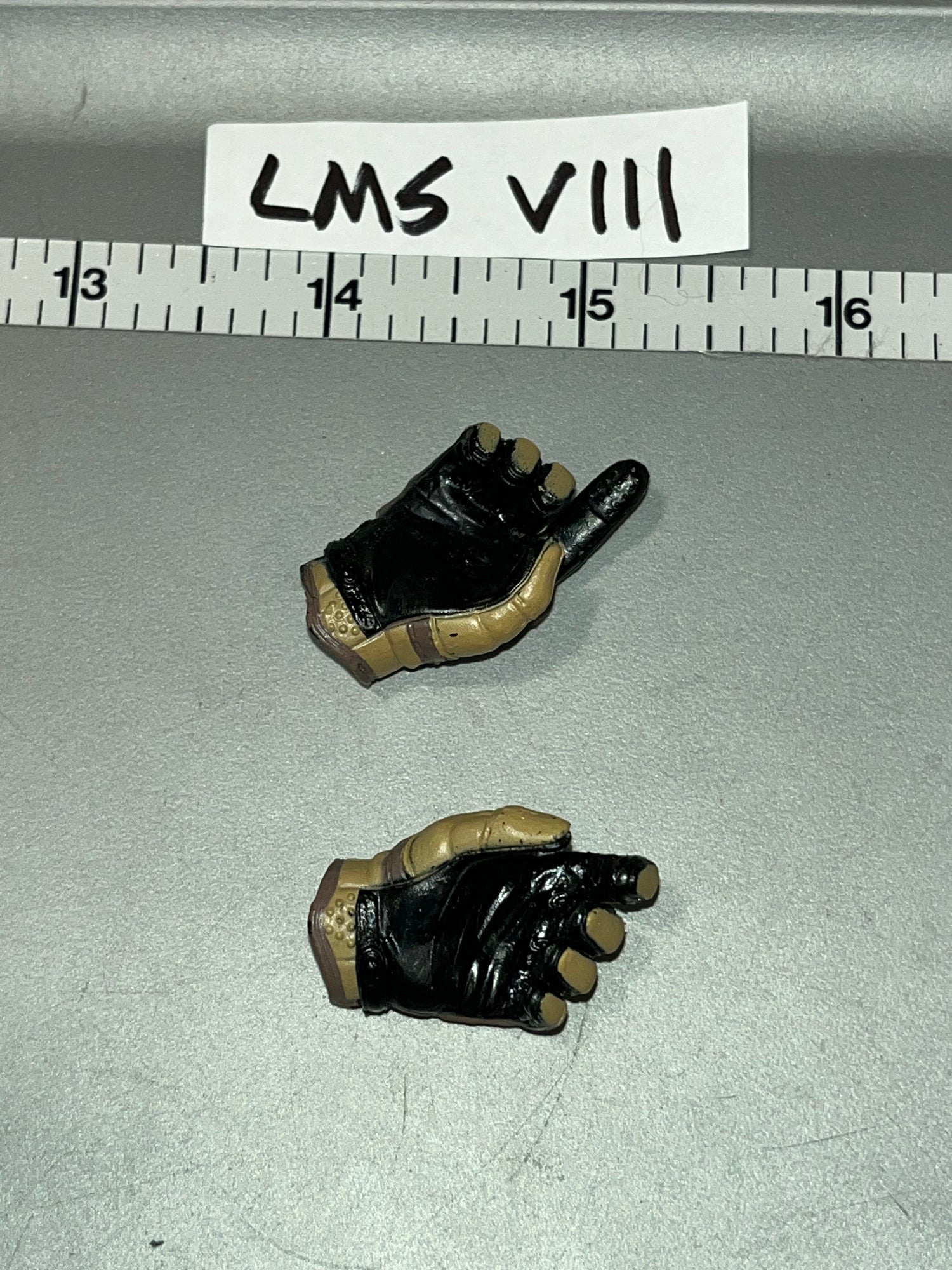 1/6 Scale Modern Era  Glove Hands- Minitimes