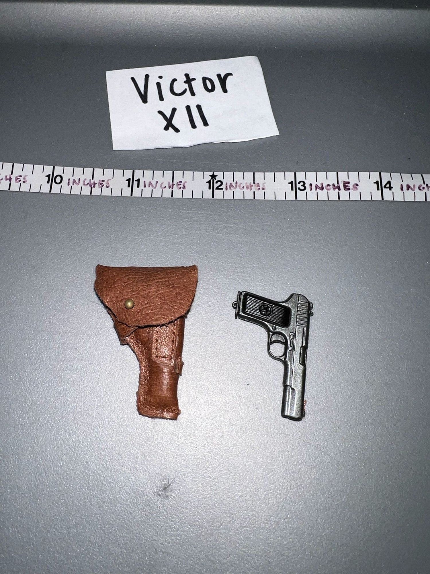 1/6 Scale WWII Russian Tokarev Pistol and Holster