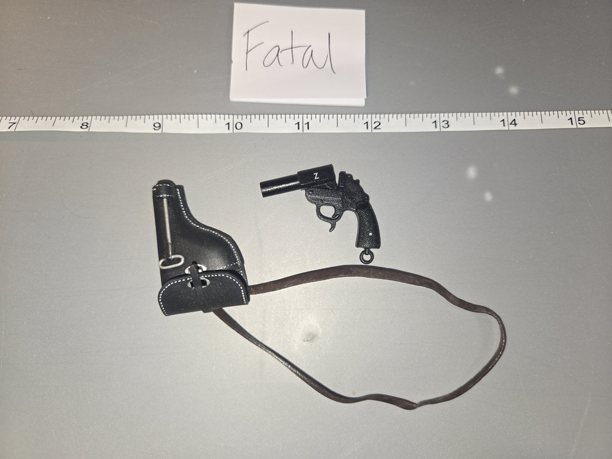 1:6 WWII German Flare Gun Lot