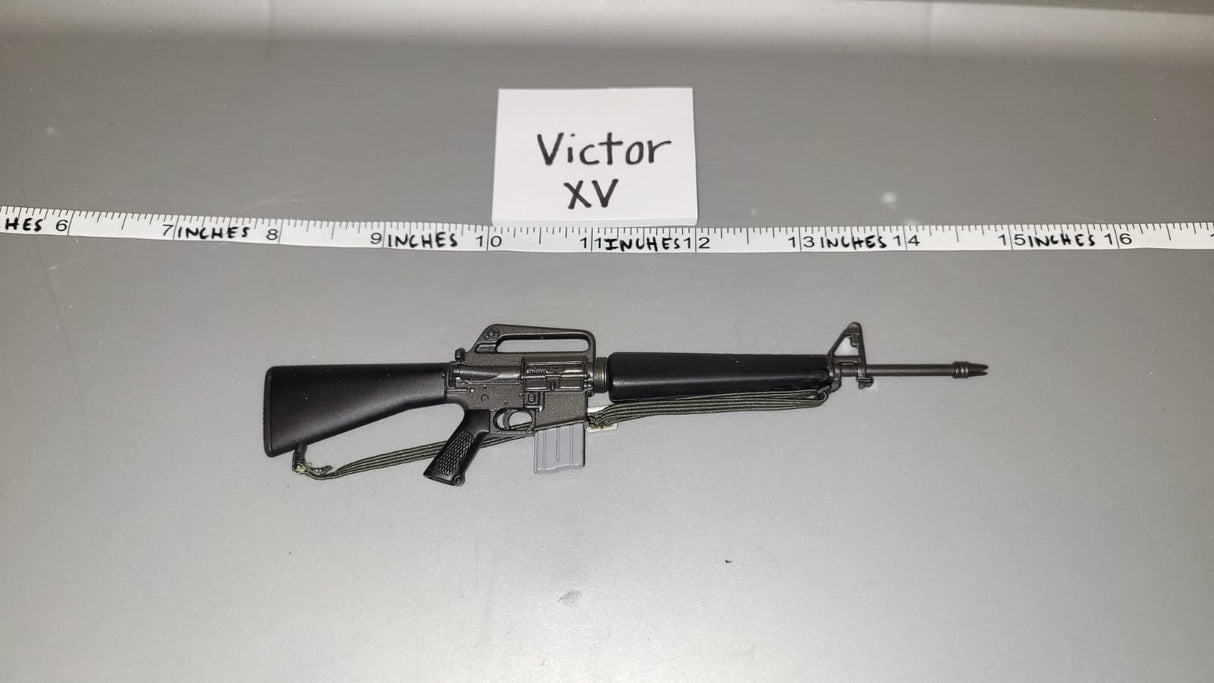 1:6 Scale Vietnam Era US M-16 Rifle - Dragon
