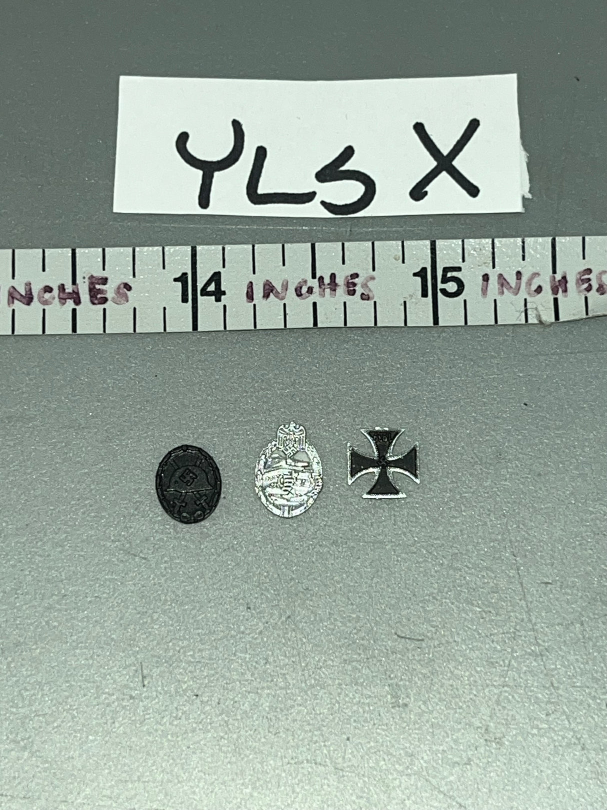 1:6 Scale WWII German Tanker Medals Set - Whitman - Facepool FP019