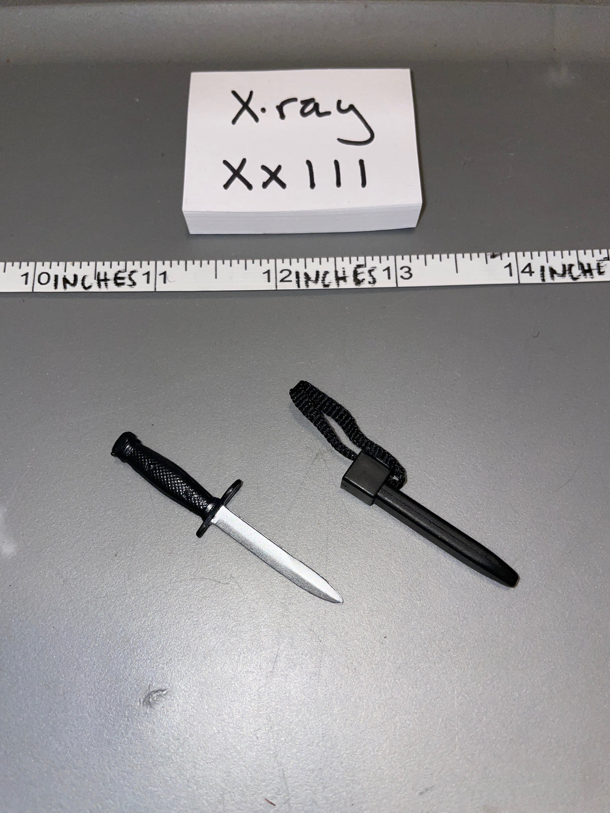 1/6 Scale Modern Era Fighting Knife