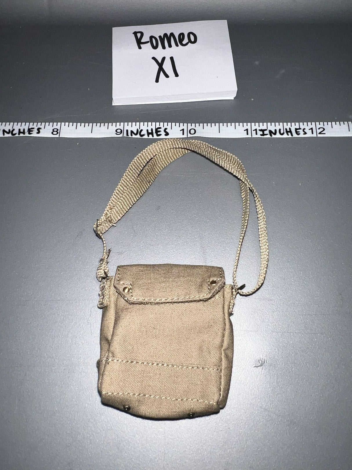 1:6 scale WWII British Gas Mask Bag