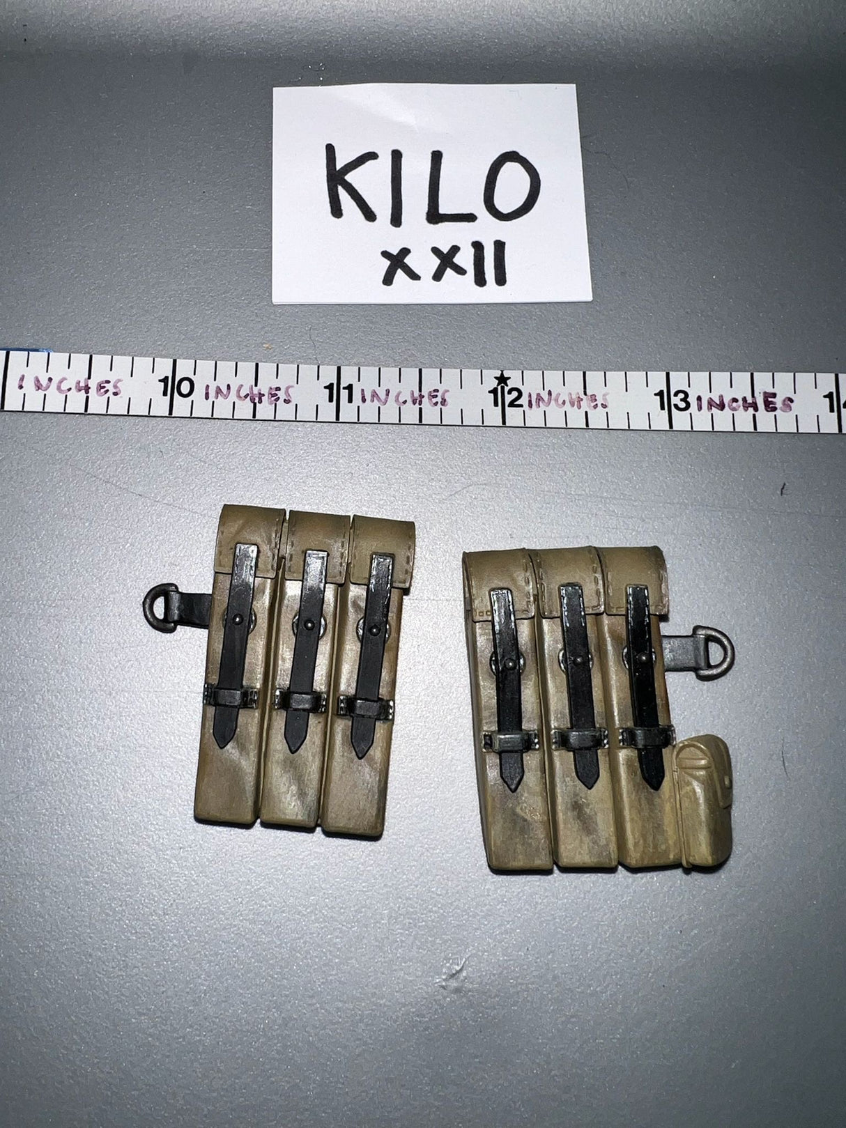 1/6 Scale WWII German MP-40 Pouches -