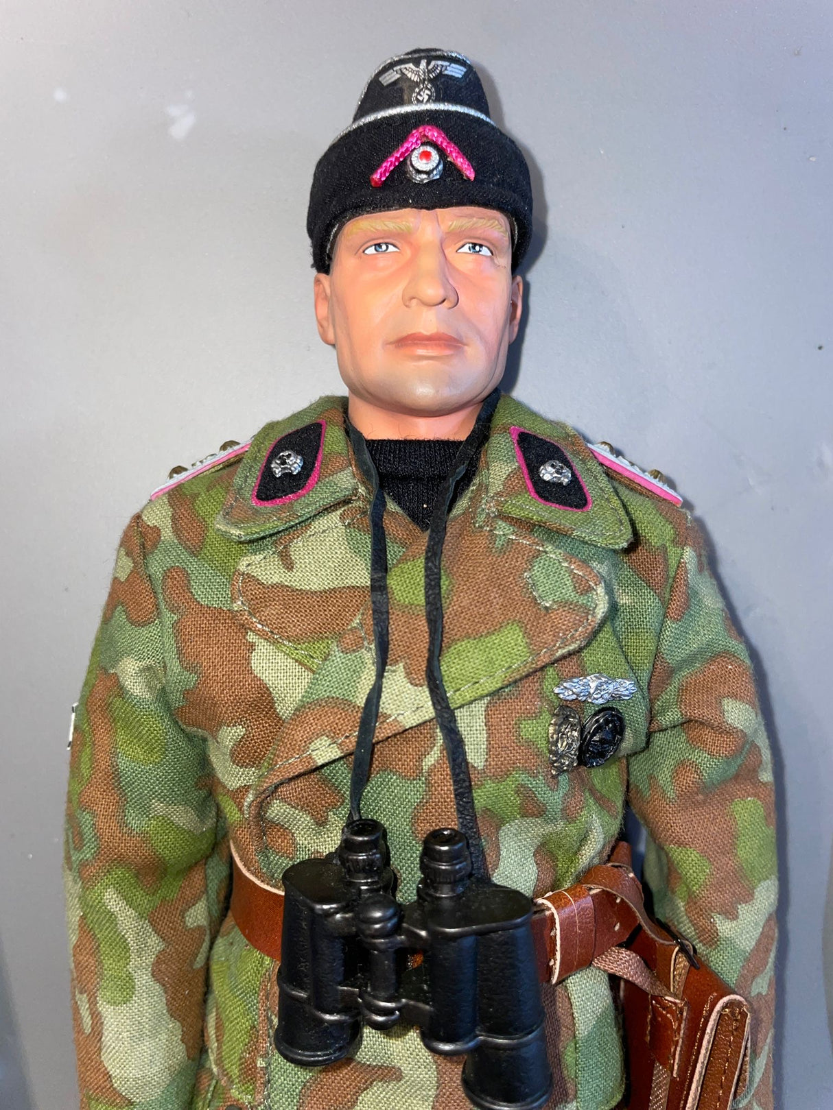 1:6 Scale WWII German Tanker Dressed Figure - Dragon