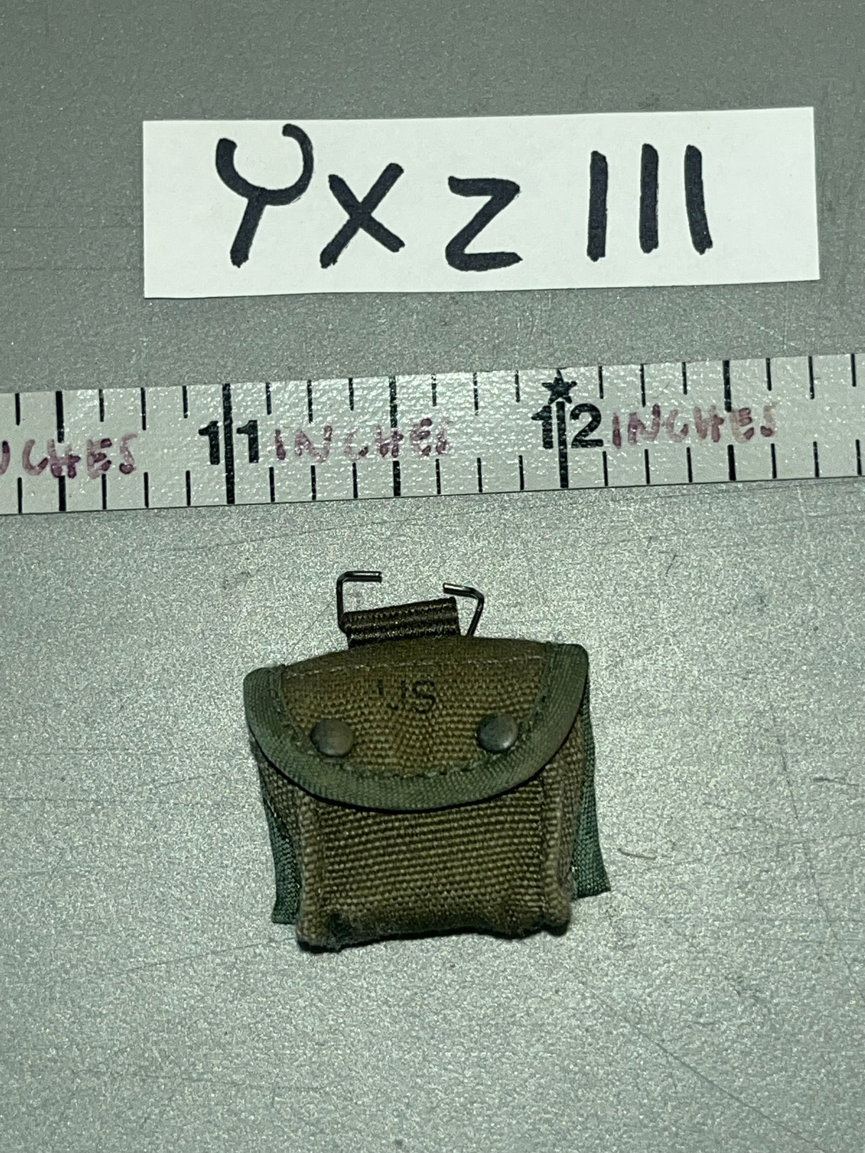 1/6 Scale Vietnam US Jungle First Aid Kit - USMC Recon - Ace Factory Remake
