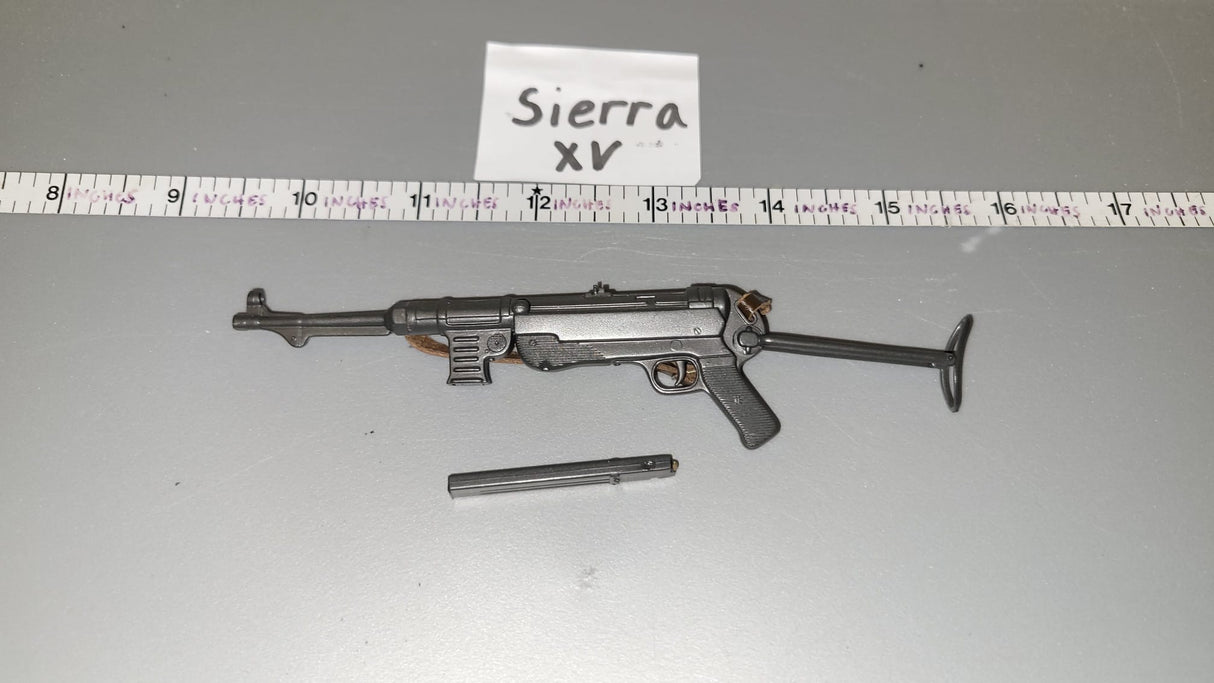 1/6 Scale WWII German MP-40