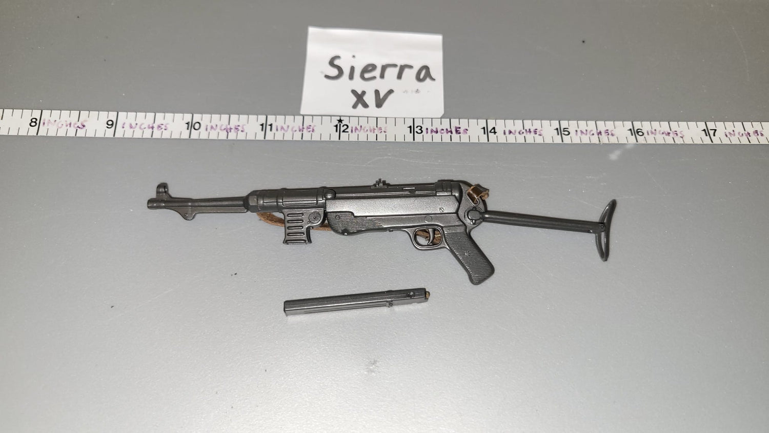 1/6 Scale WWII German MP-40