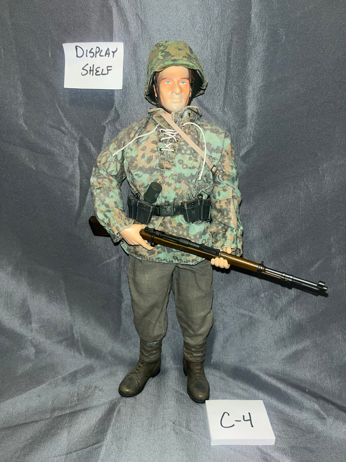 1:6 Scale WWII German Waffen Grenadier Dressed Figure -
