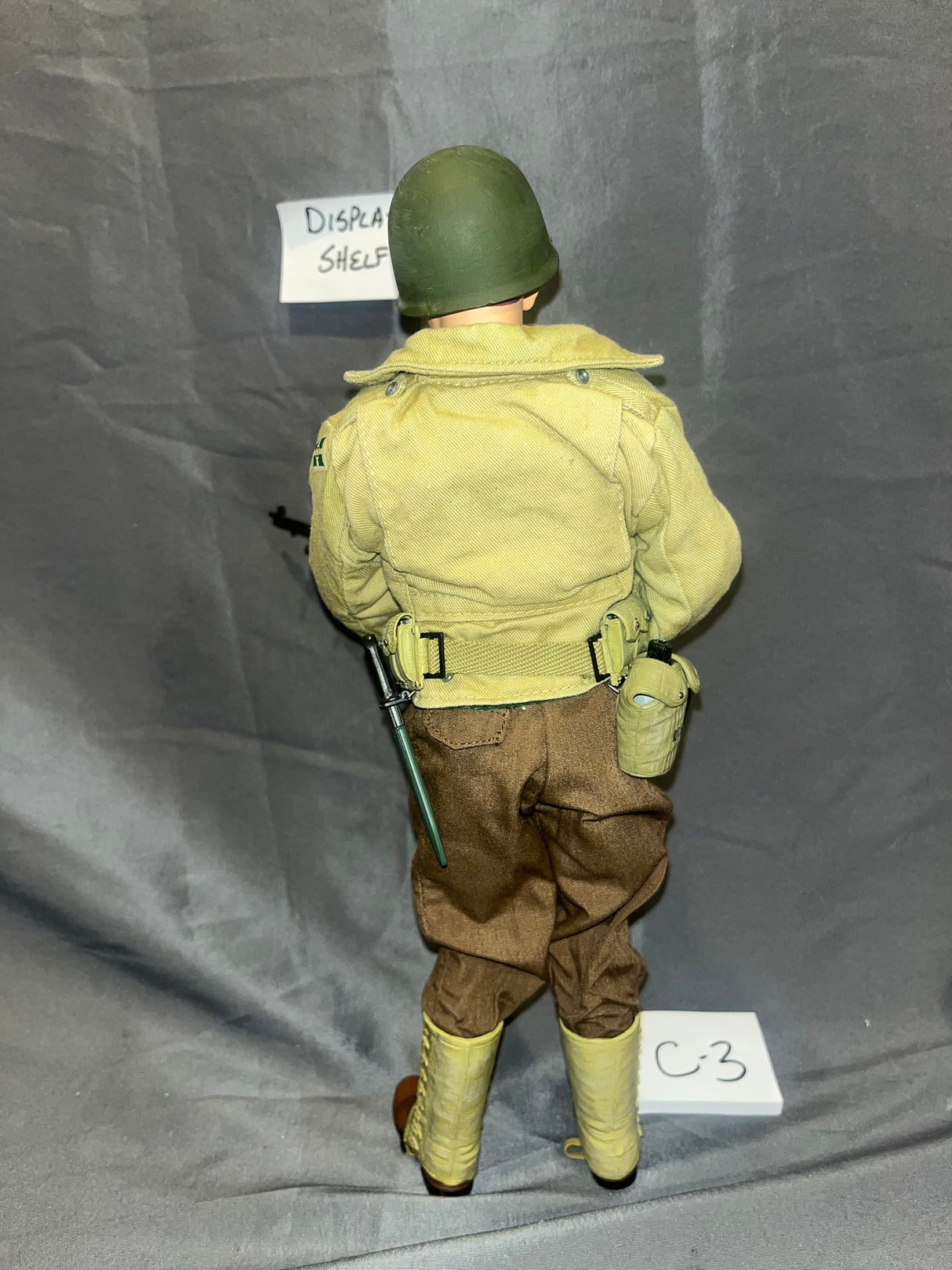 1:6 Scale WWII US Infantry Dressed Figure - Dragon