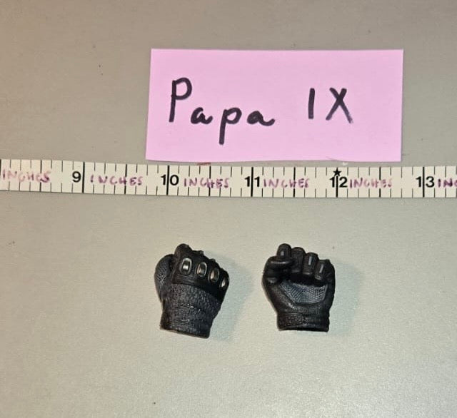 1/6 Scale Modern Gloved Hands