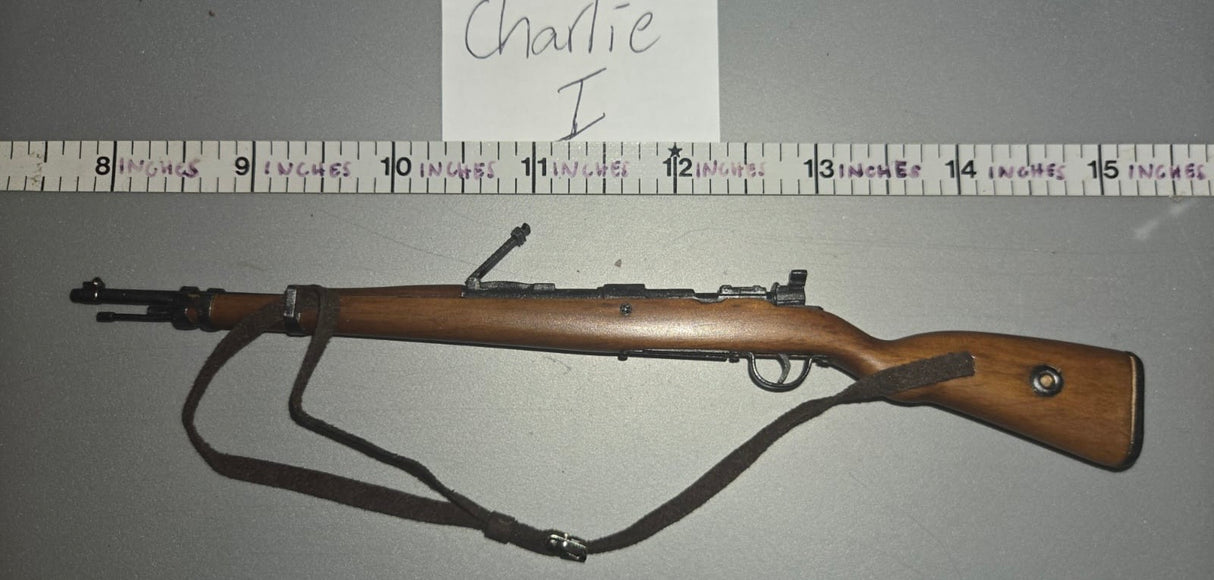 1/6 Scale WWII German Wood and Metal KAR-98 - DID 103544