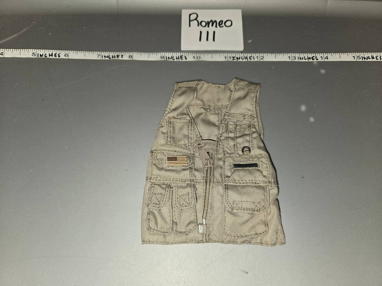 1/6 Scale Modern Civilian Reporter Vest