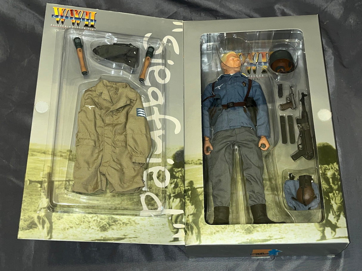 1/6 Scale WWII GERMAN Fallschirmjager Crete Siegfried - NIB Dragon - *SR*