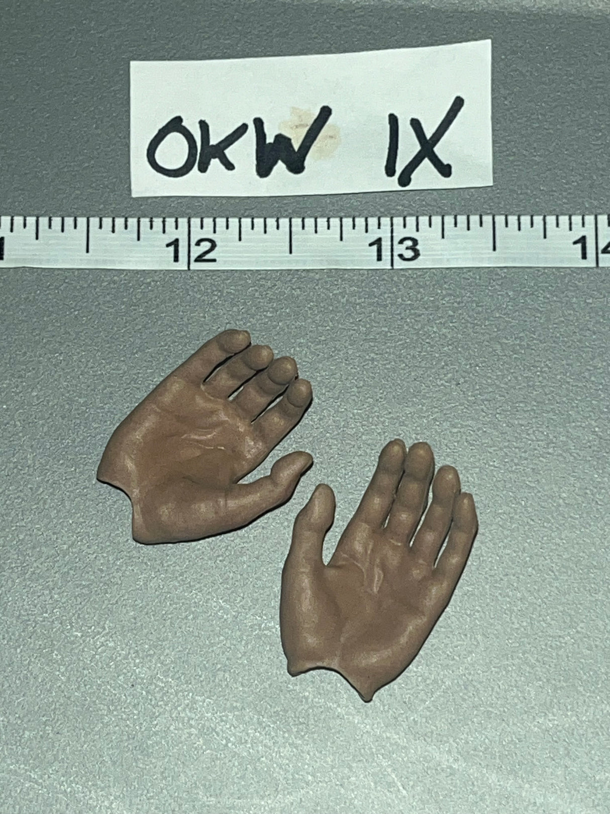 1/6 Scale World War One German Open Hands - Red Baron Facepool