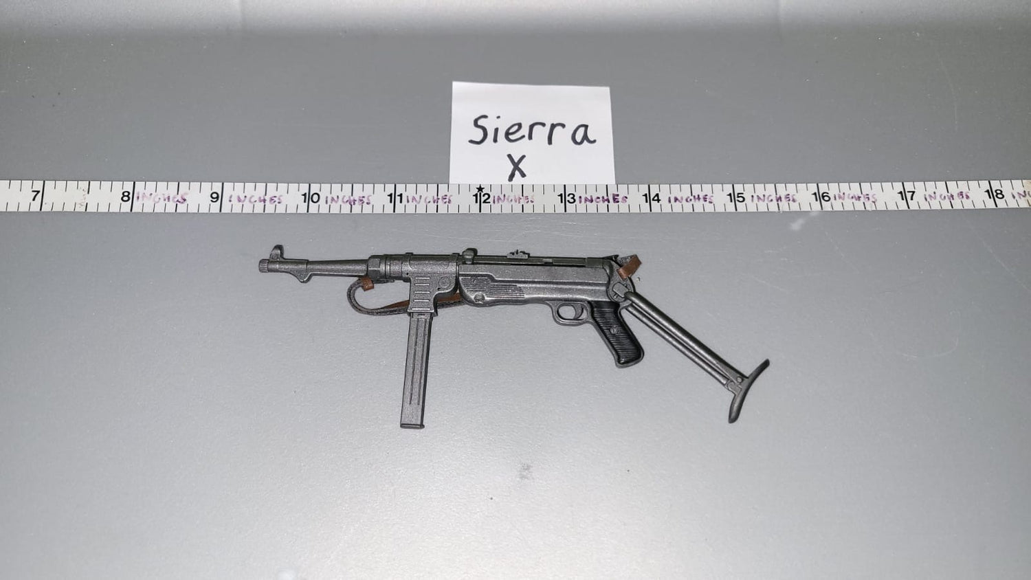 1/6 Scale WWII German MP-40