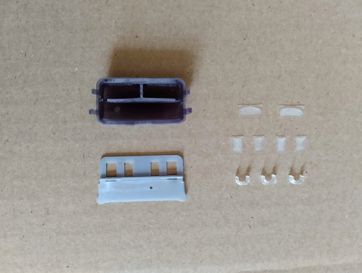 1/6 Scale WWII German Vehicle / Tank Rear Column Tail Light / Notek - Unfinished Model Kit - Warprints