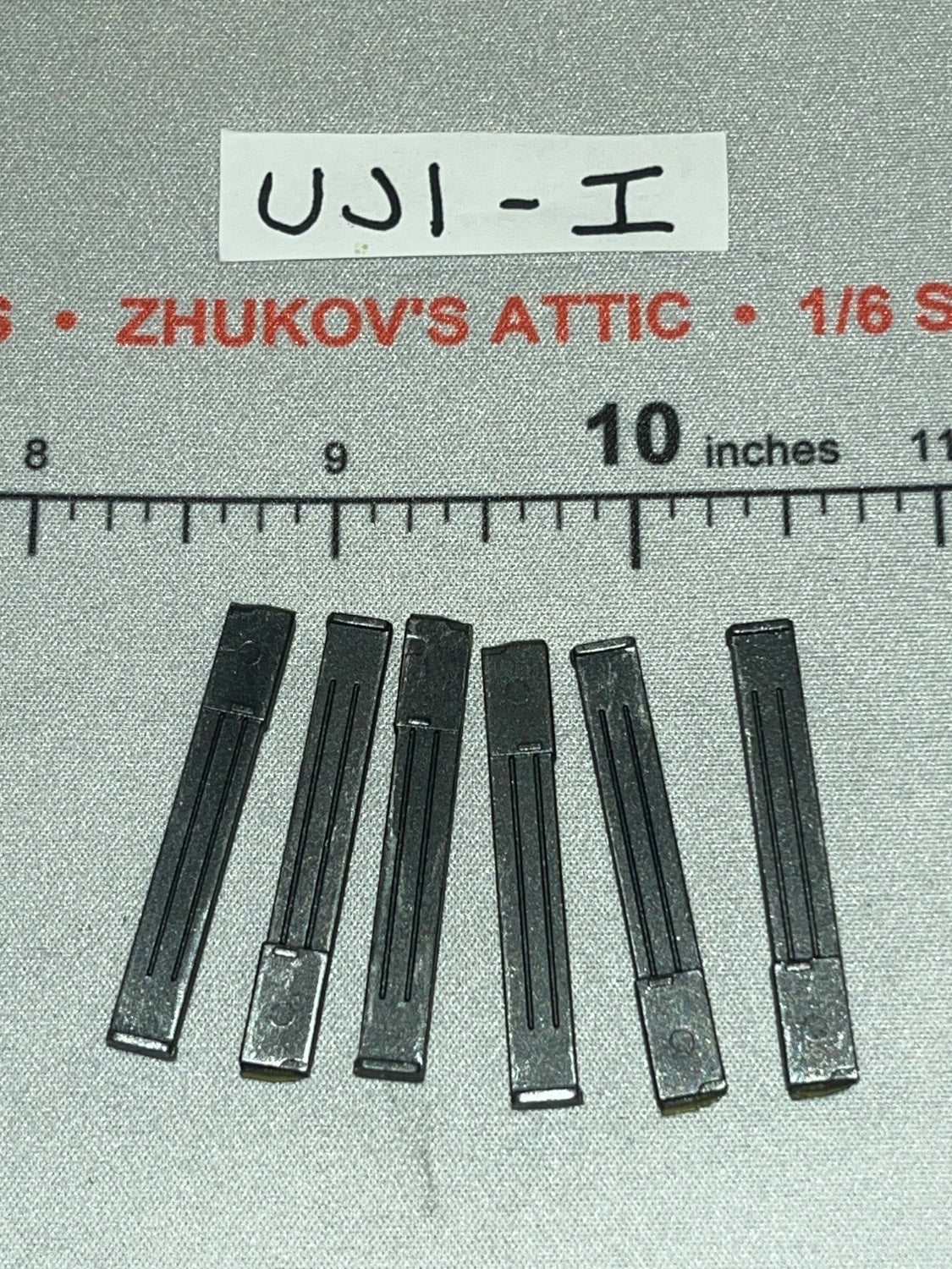 1/6 Scale WWII German Submachine Gun Magazines Set - WWII German 9th. Panzer Division UD9060 Ujindou