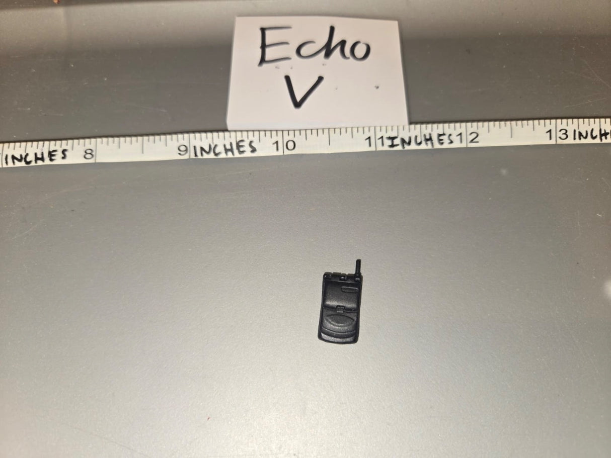 1/6 Scale Modern Era Flip Cell Phone - Echo V