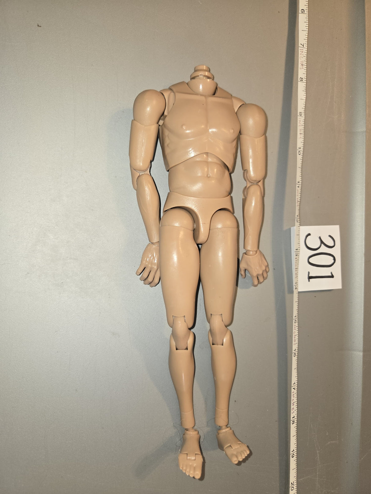 1/6 Scale Basic Nude Figure - Present Toys Half Face - 301