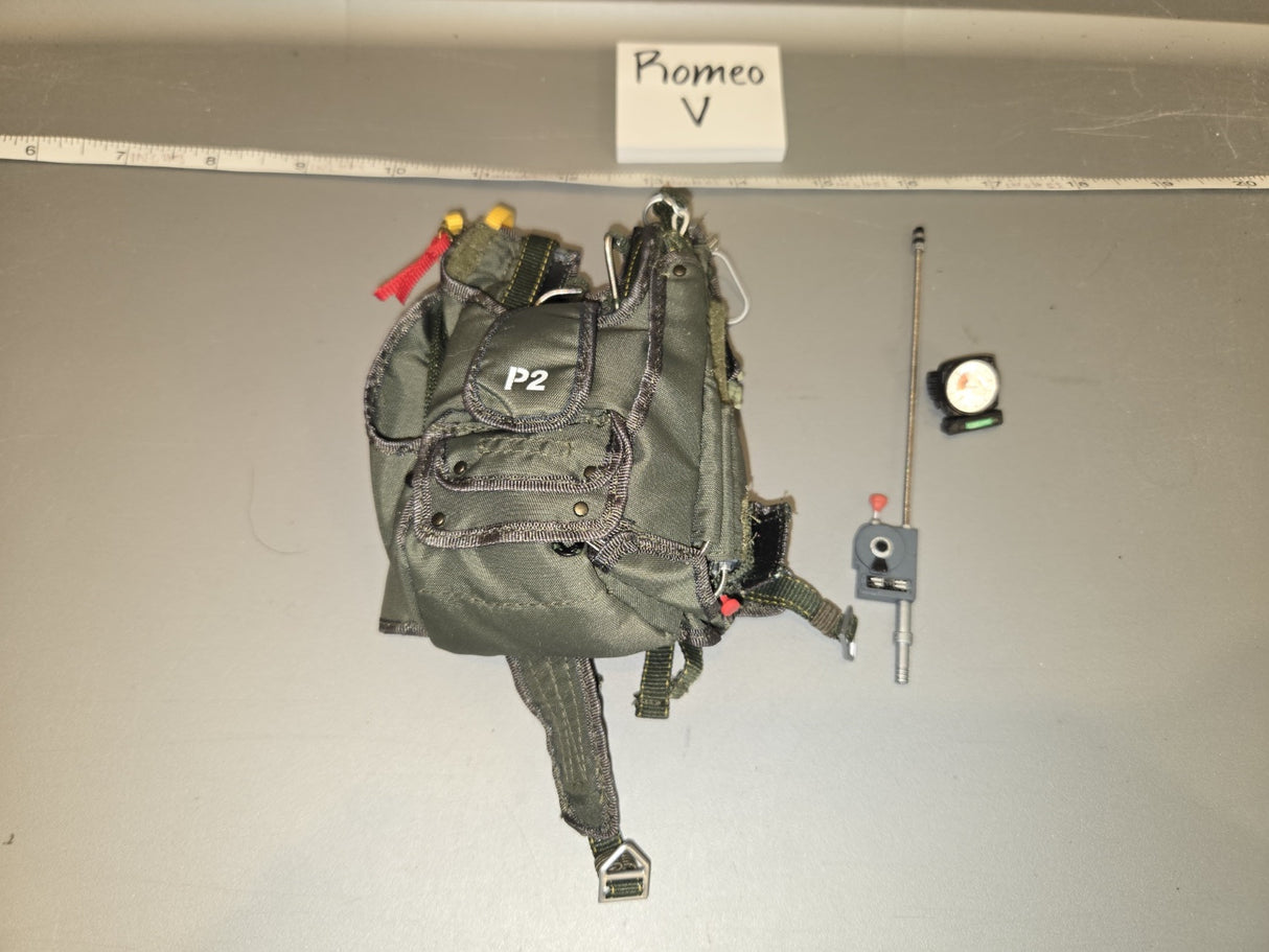 1/6 Scale Vietnam US Parachute Backpack with Accessories - Romeo V