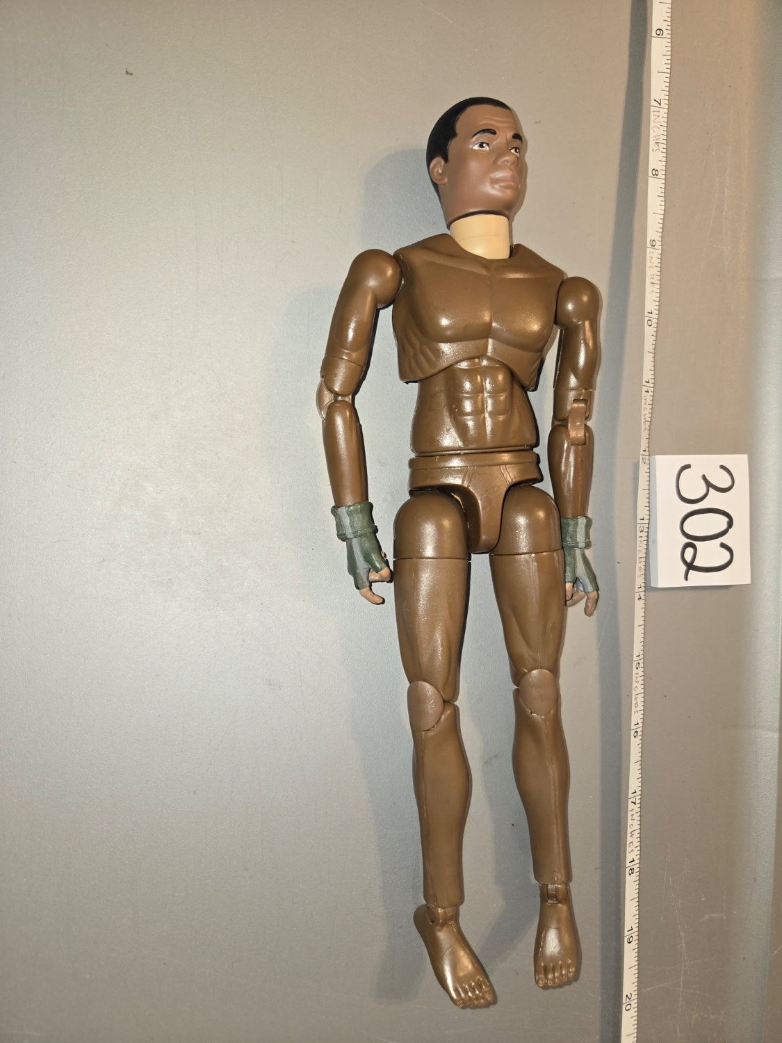 1/6 Scale Nude BBI Figure with Tactical Gloves - 302