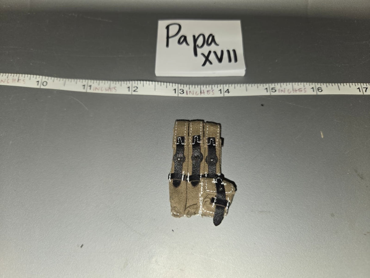 1/6 Scale WWII German MP40 Triple Magazine Pouch - Papa XVII