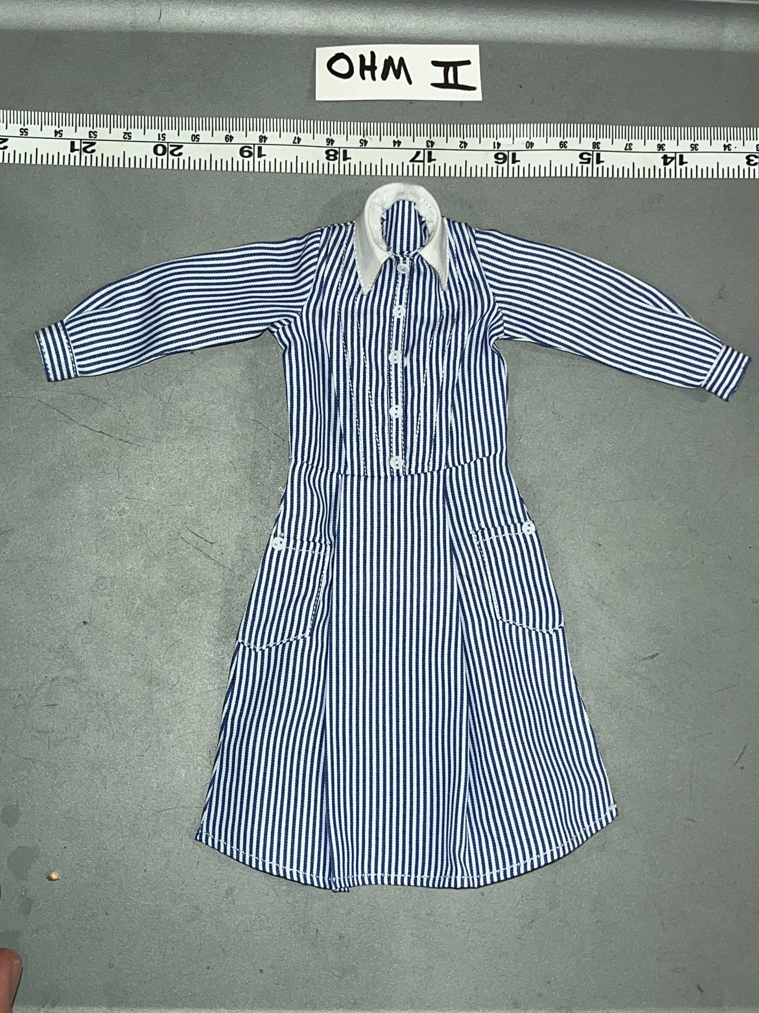 1/6 Scale WWII German Female Nurse Dress - Alert