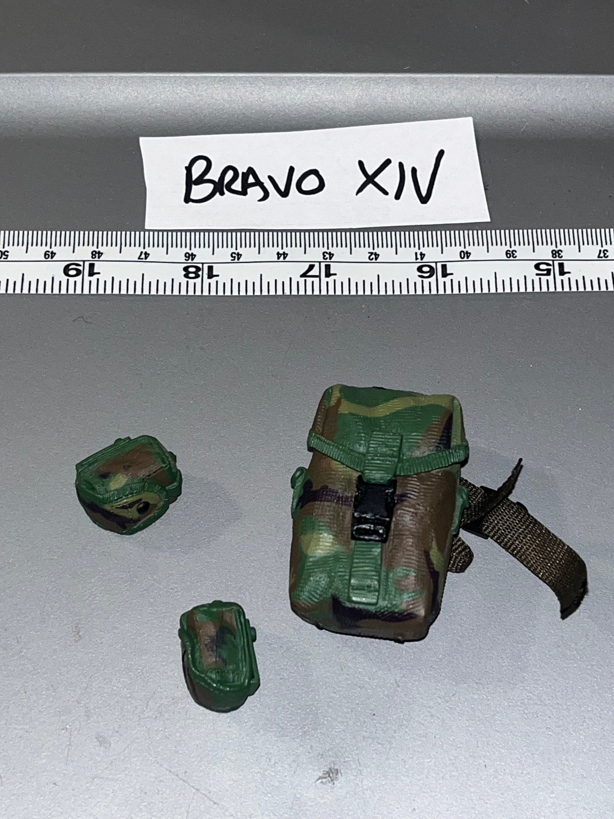 1/6 Scale Modern Era Pouch Lot