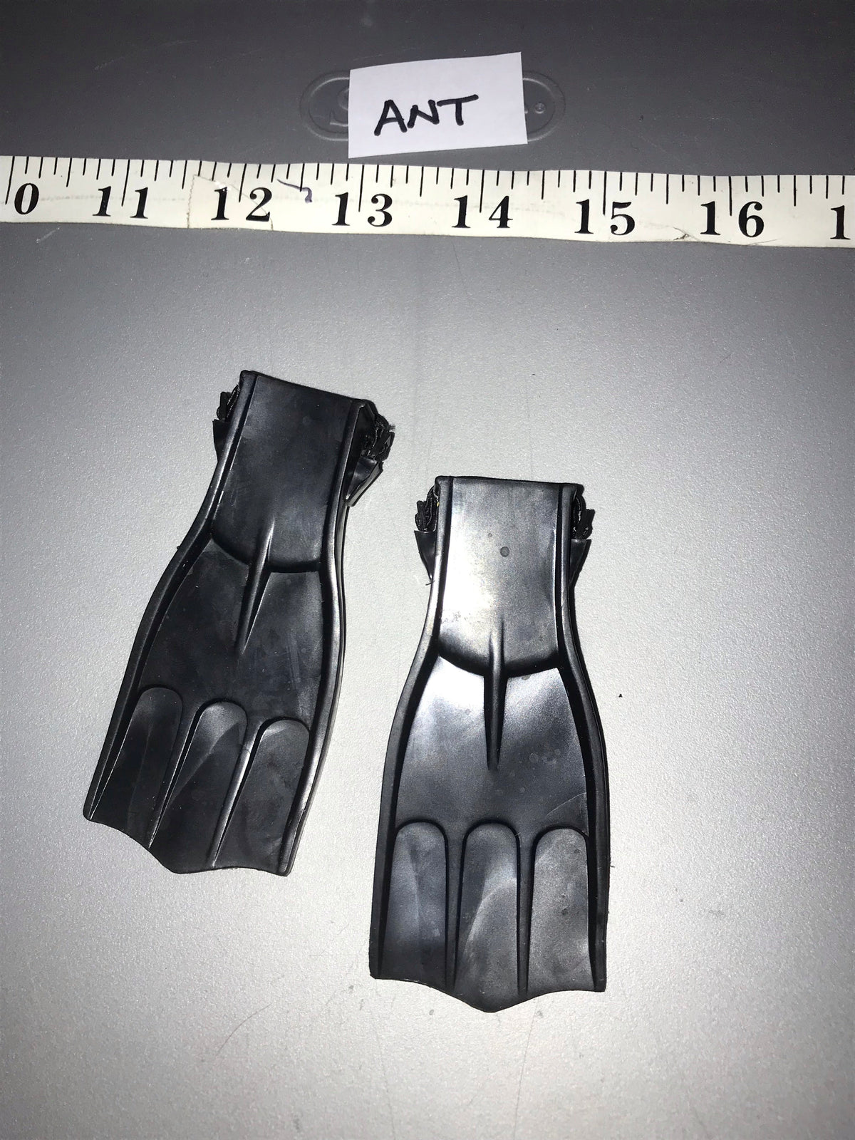 1/6 Scale Modern Era Scuba Swim Fins - dragon