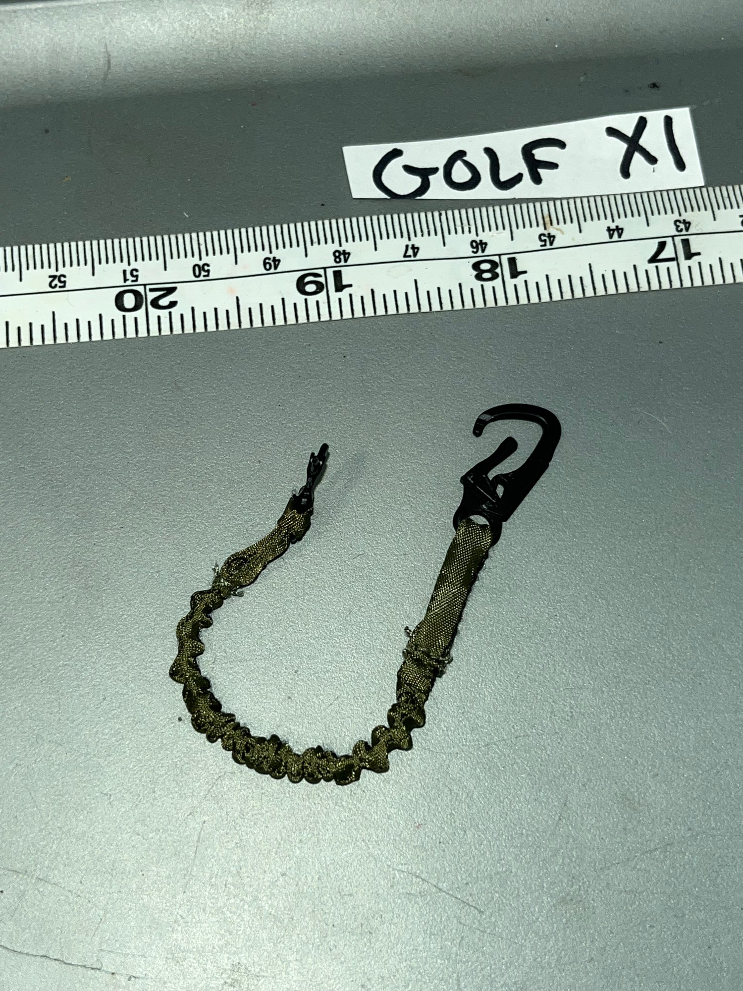 1:6 Modern Era Extraction Strap Carabiner