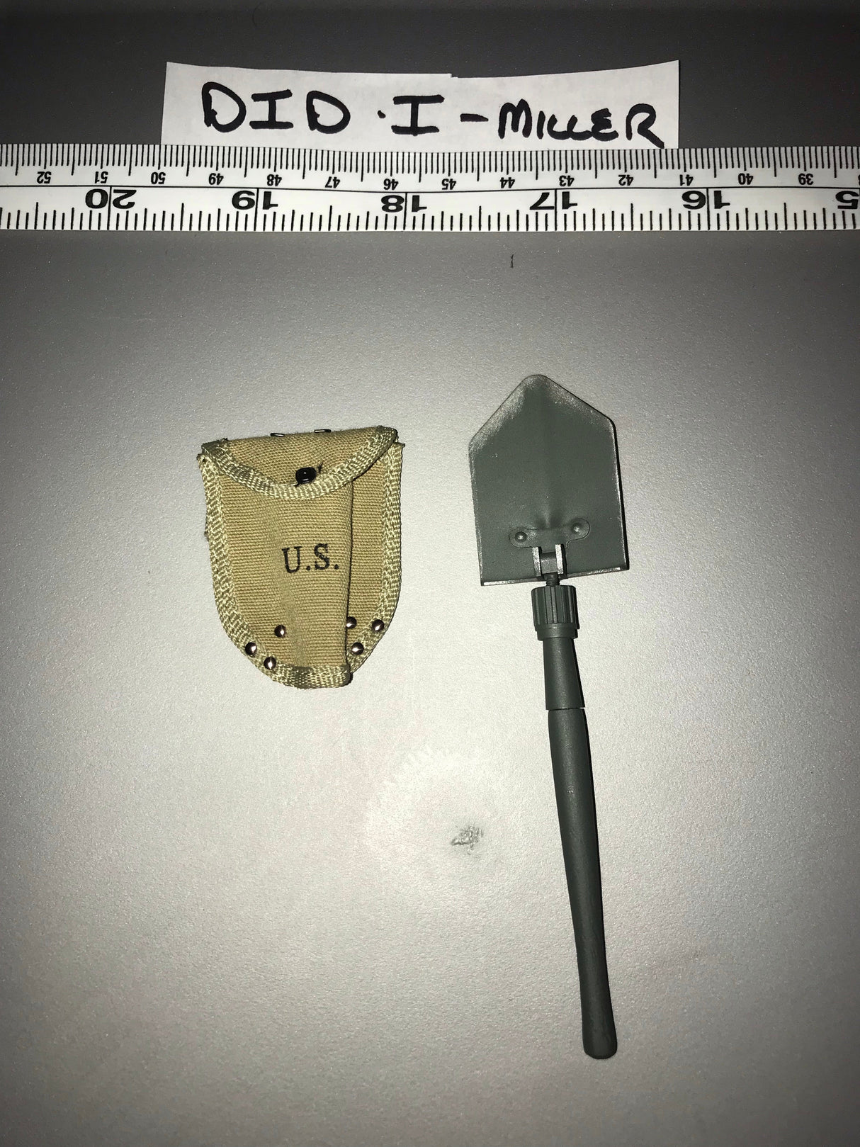 1/6 Scale WWII US Entrenching Tool and Cover