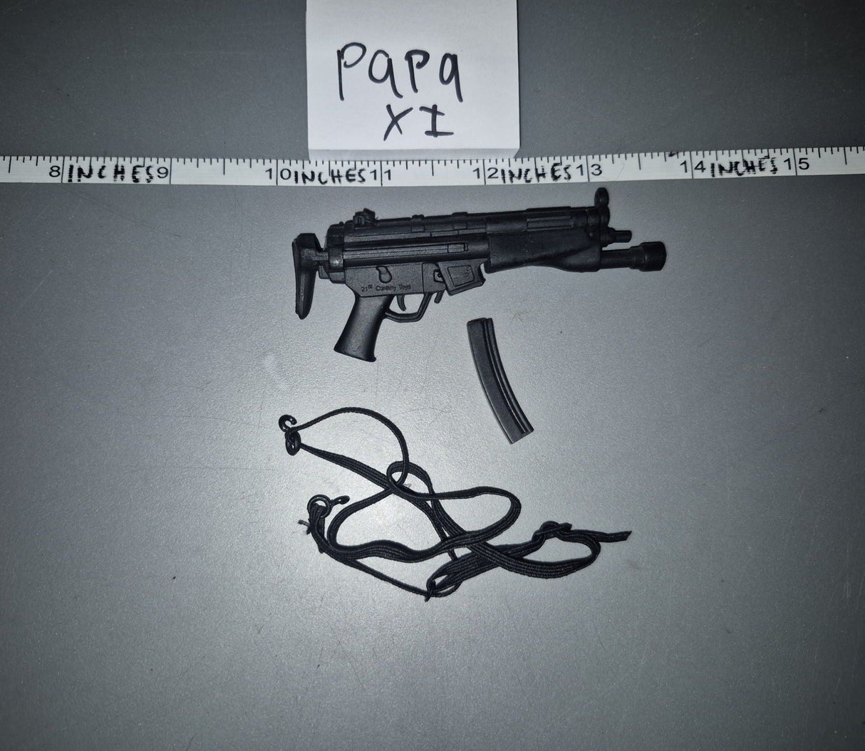 1/6 Scale Modern Era MP-5 Submachine Gun with Sling and Magazine - 21st Century Toys