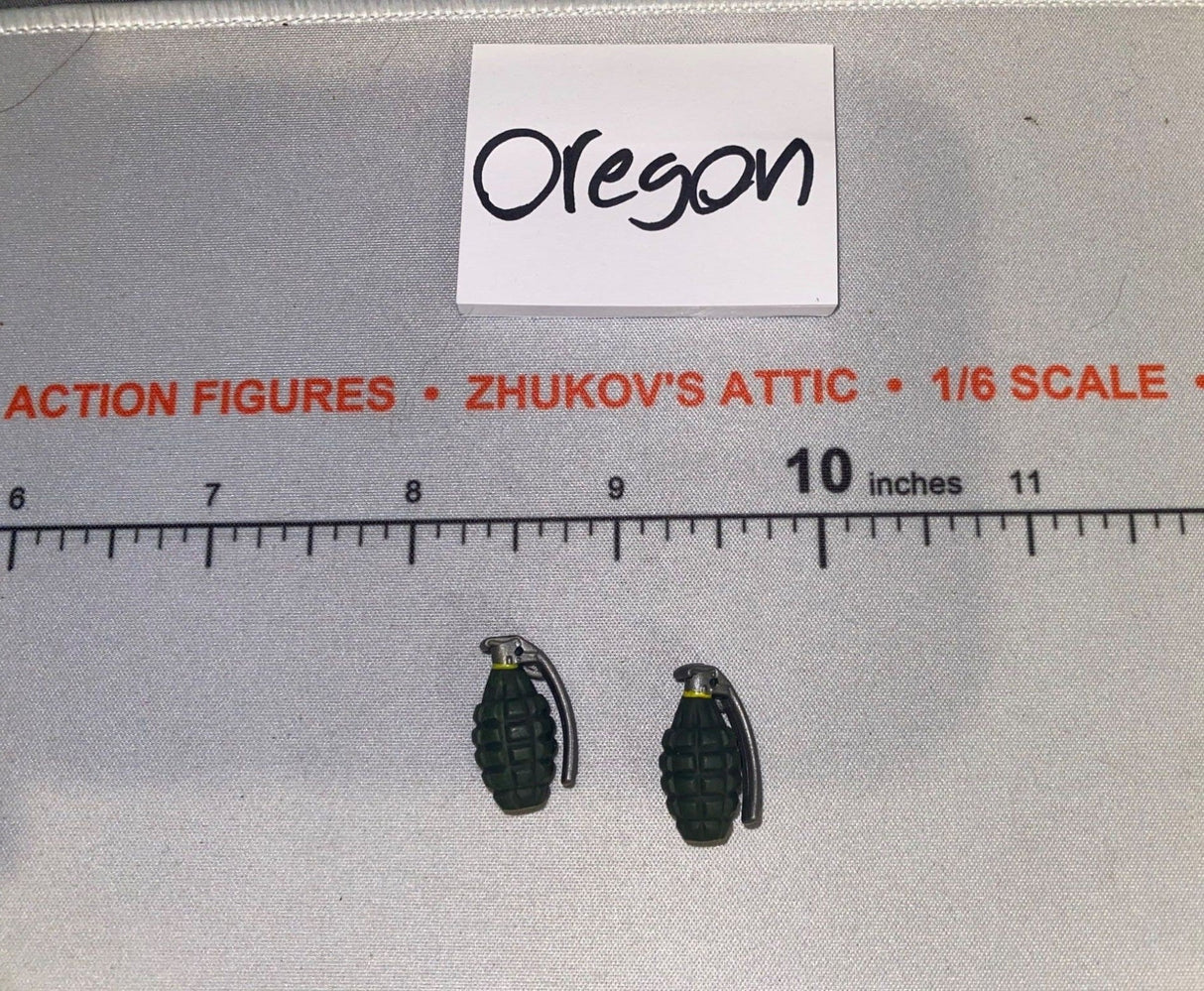 1/6 Scale WWII US Hand Grenade Set