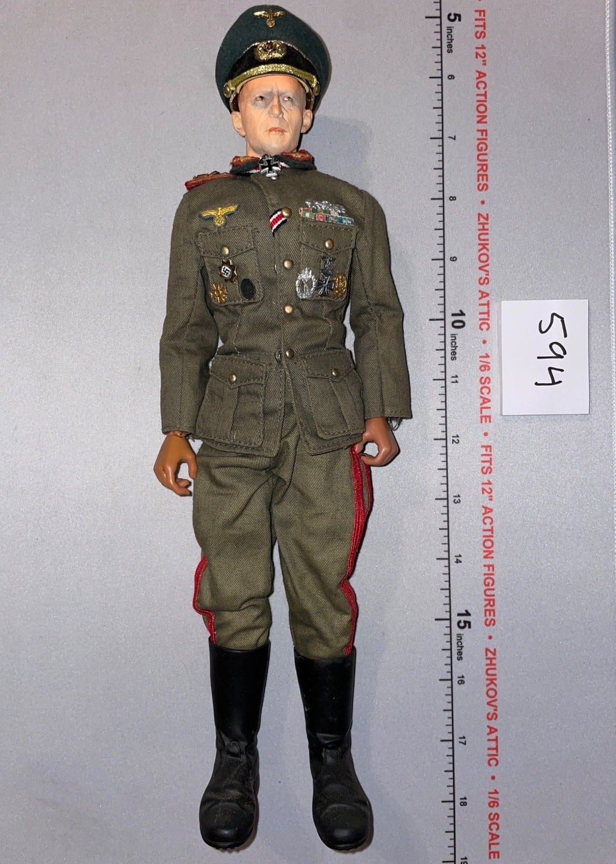 1/6 Scale WWII German Army General Dressed Figure - Dragon