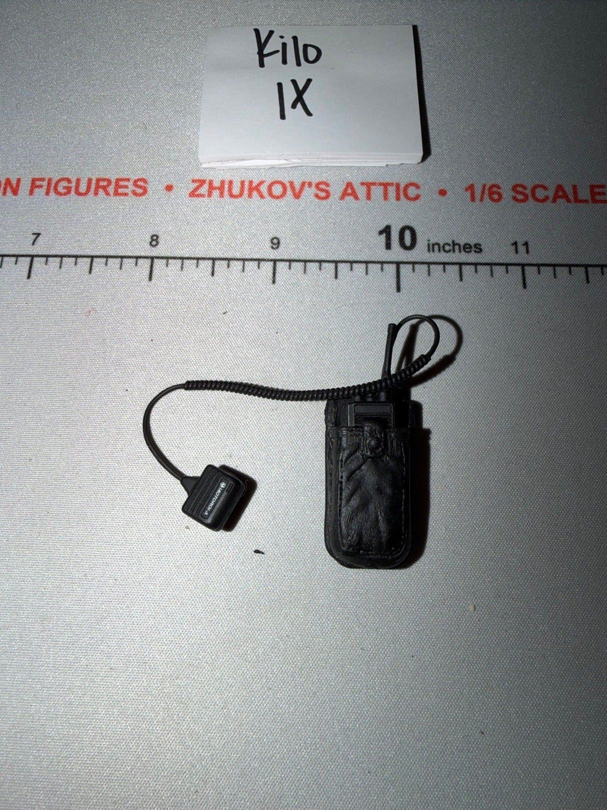 1/6 Scale Modern Era Radio with Remote Speaker Mic - Ultimate Soldier
