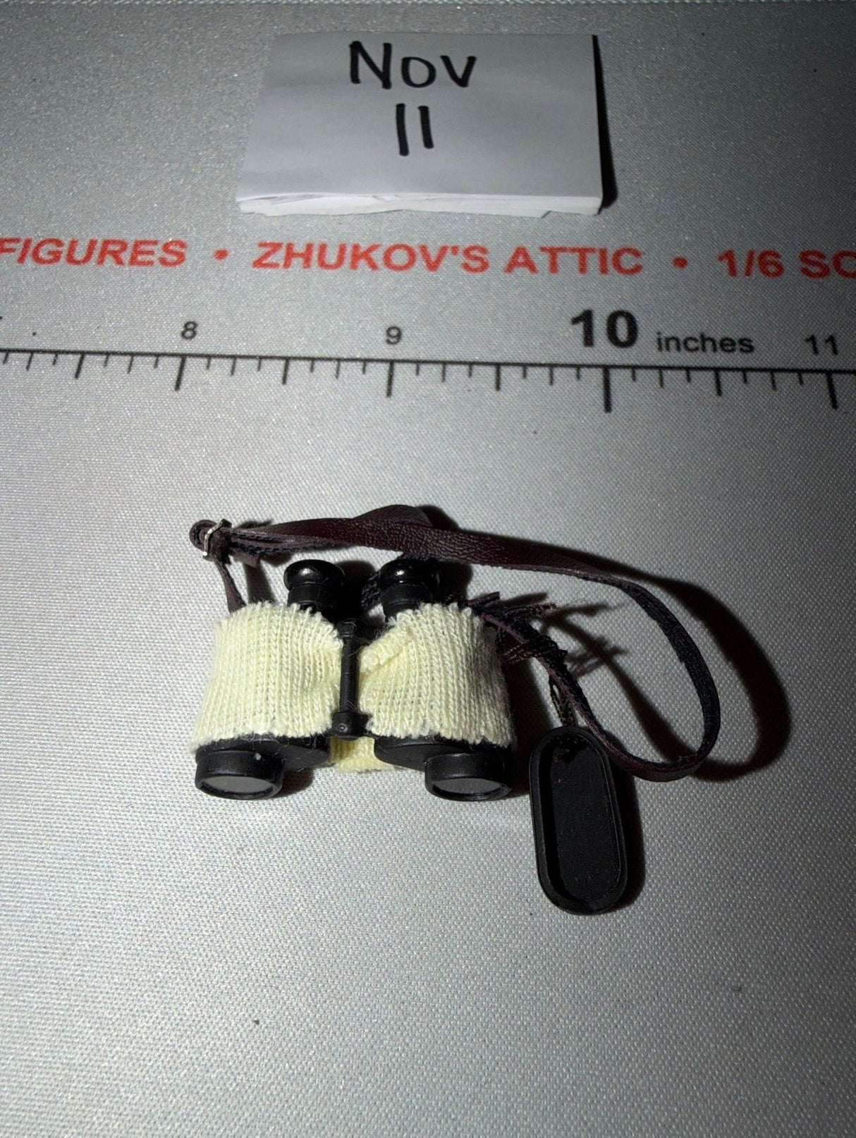 1/6 Scale WWII German Binoculars with Cover and Strap - Dragon