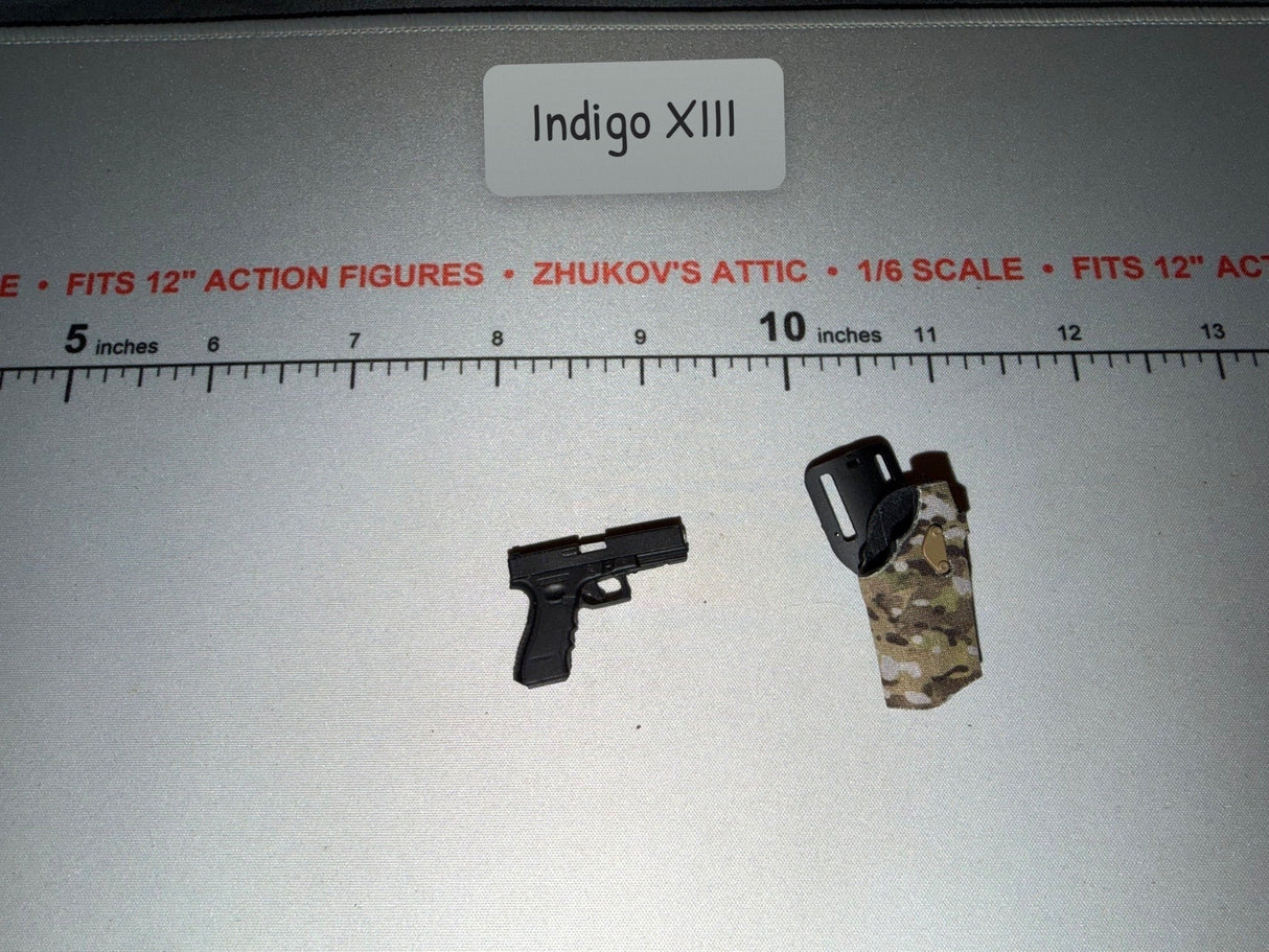 1/6 Scale Modern Era Pistol and Holster Set - Minitimes