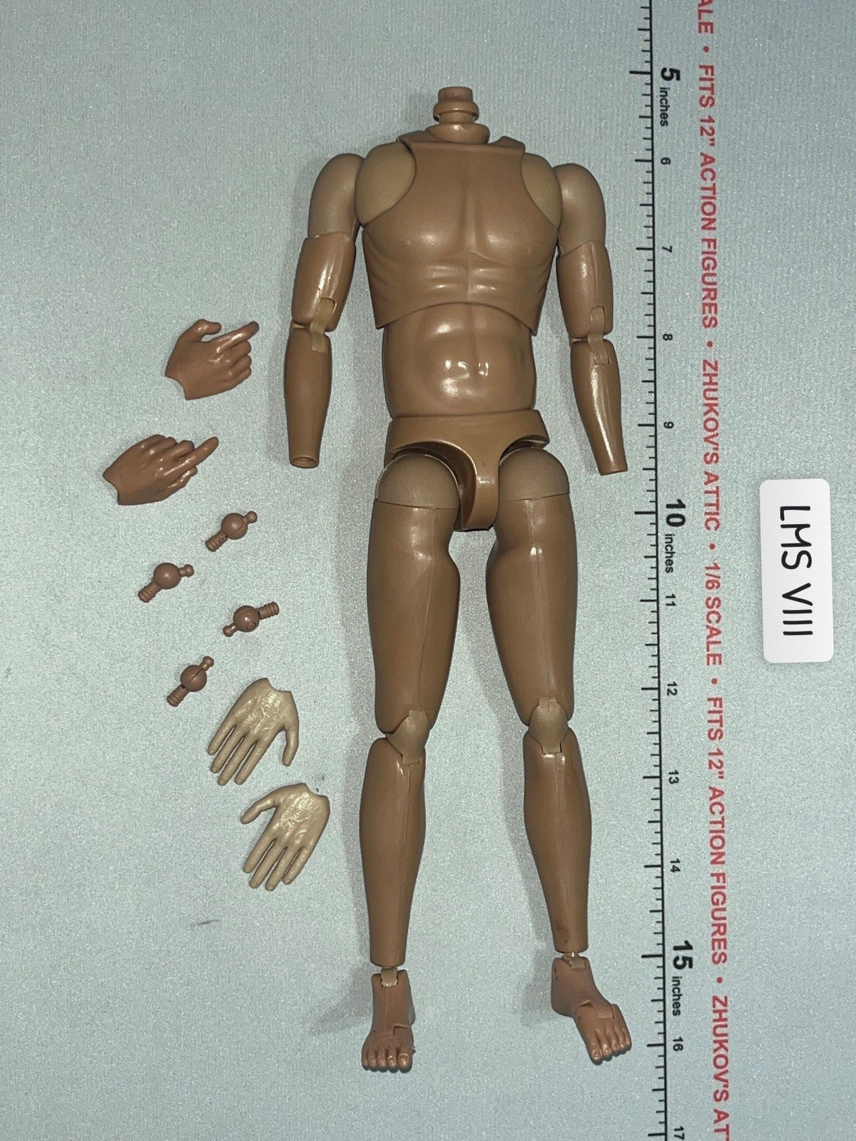 1/6 Scale Nude Male Action Figure Body with Interchangeable Hands - DID