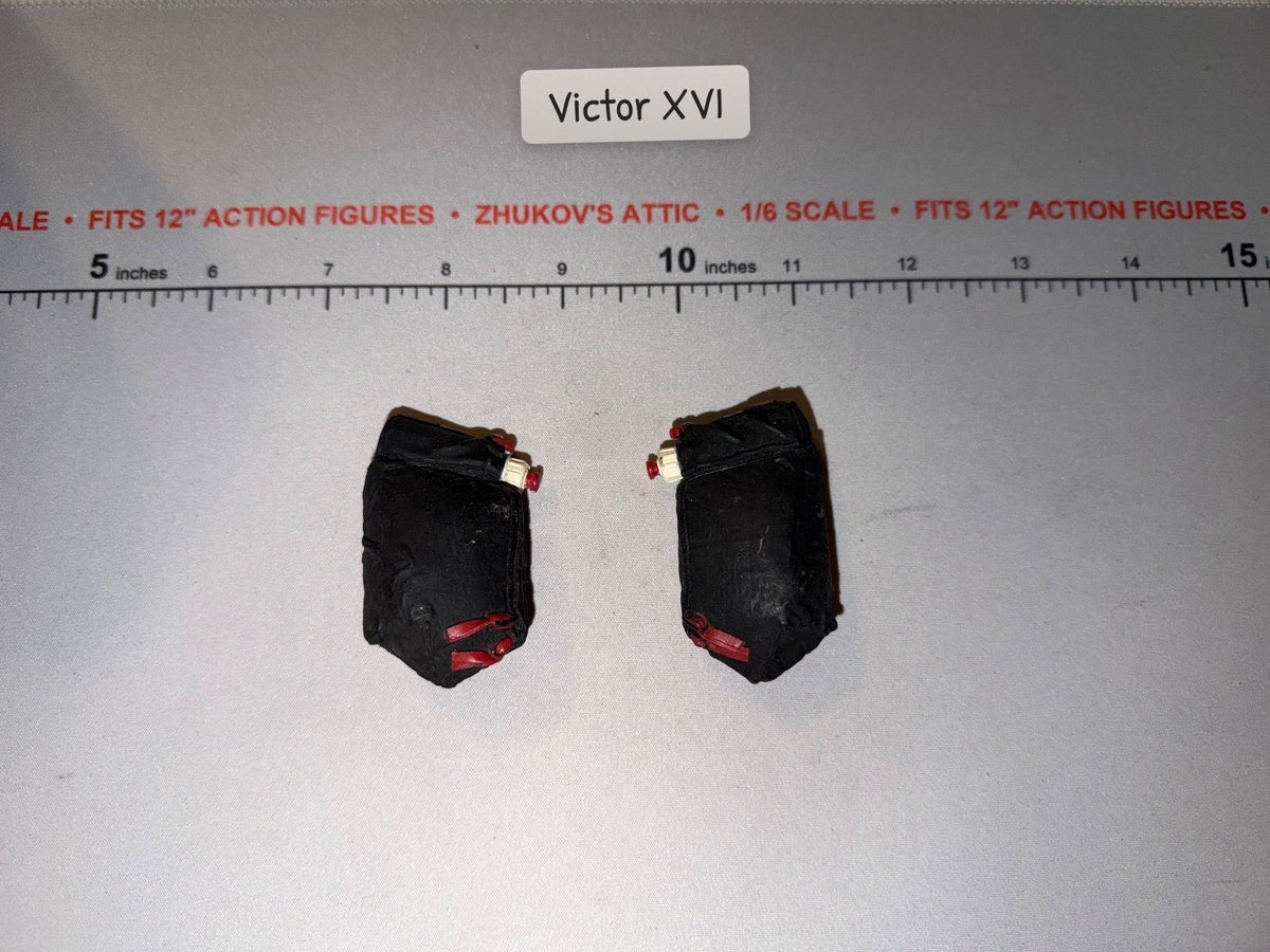 1/6 Scale Modern Era Search and Rescue Pouch Lot