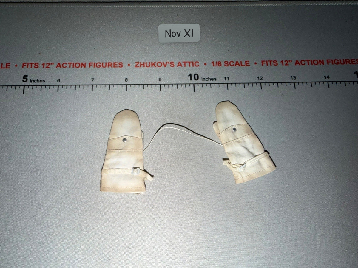 1/6 Scale WWII US Winter Mittens - - Soldier Story