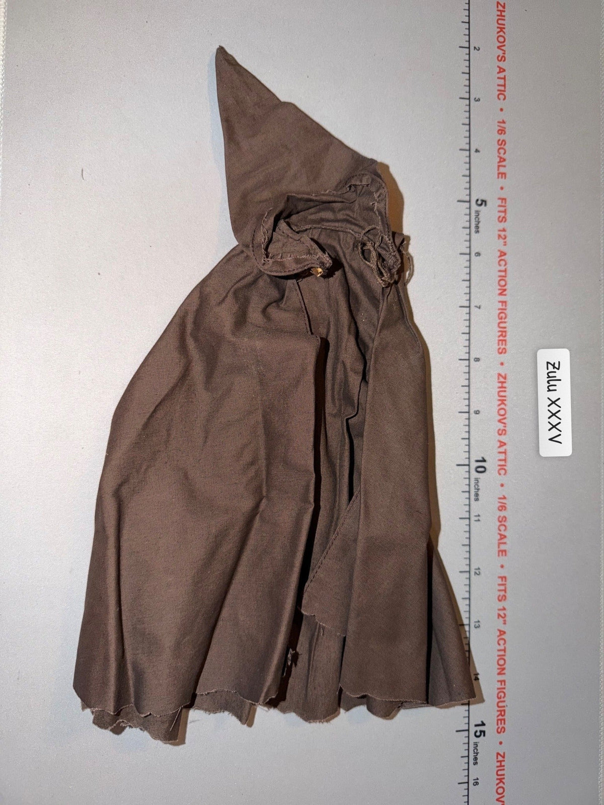 1/6 Scale Medieval Fantasy Hooded Cloak - Sideshow