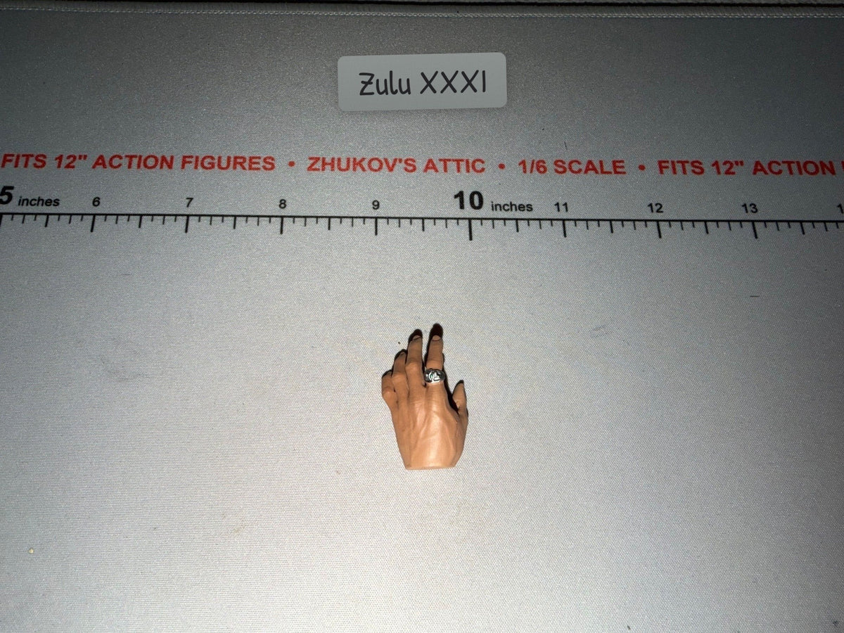 1/6 Scale Sideshow Hand with Ring