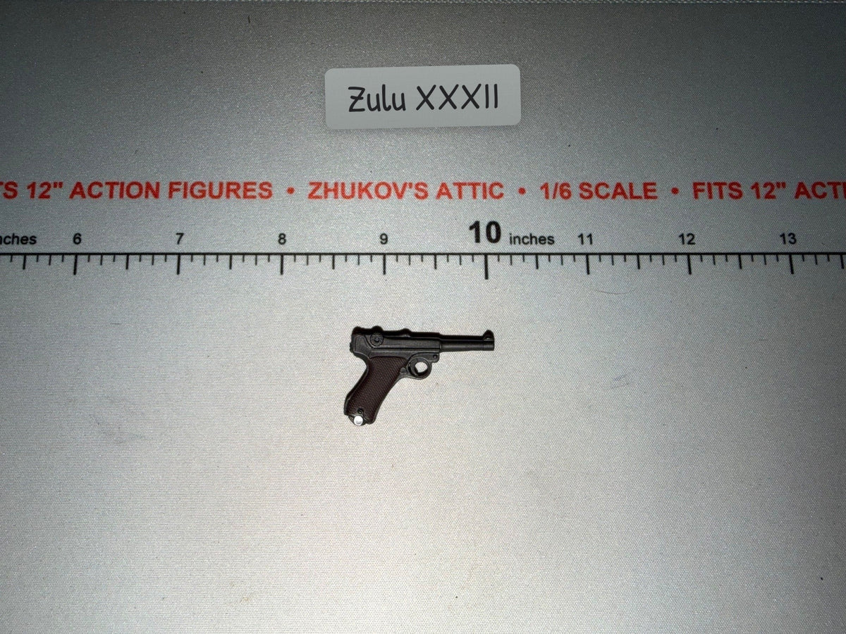 1/6 Scale WWII German Luger P08 Pistol