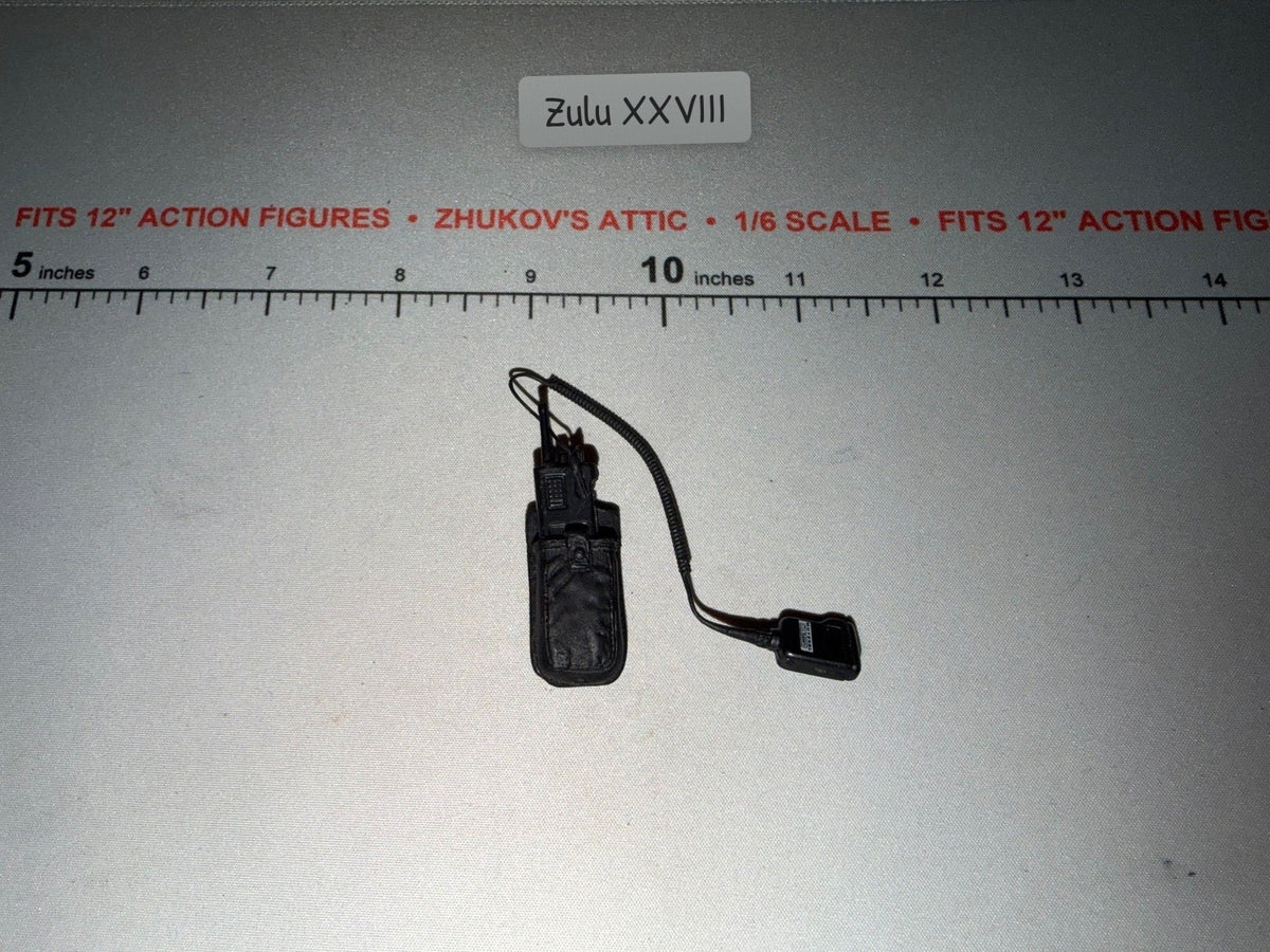 1/6 Scale Modern Era Tactical Radio with Coiled Cord Remote Speaker Mic
