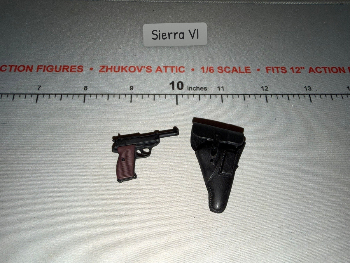 1/6 Scale WWII German Pistol and Holster Set
