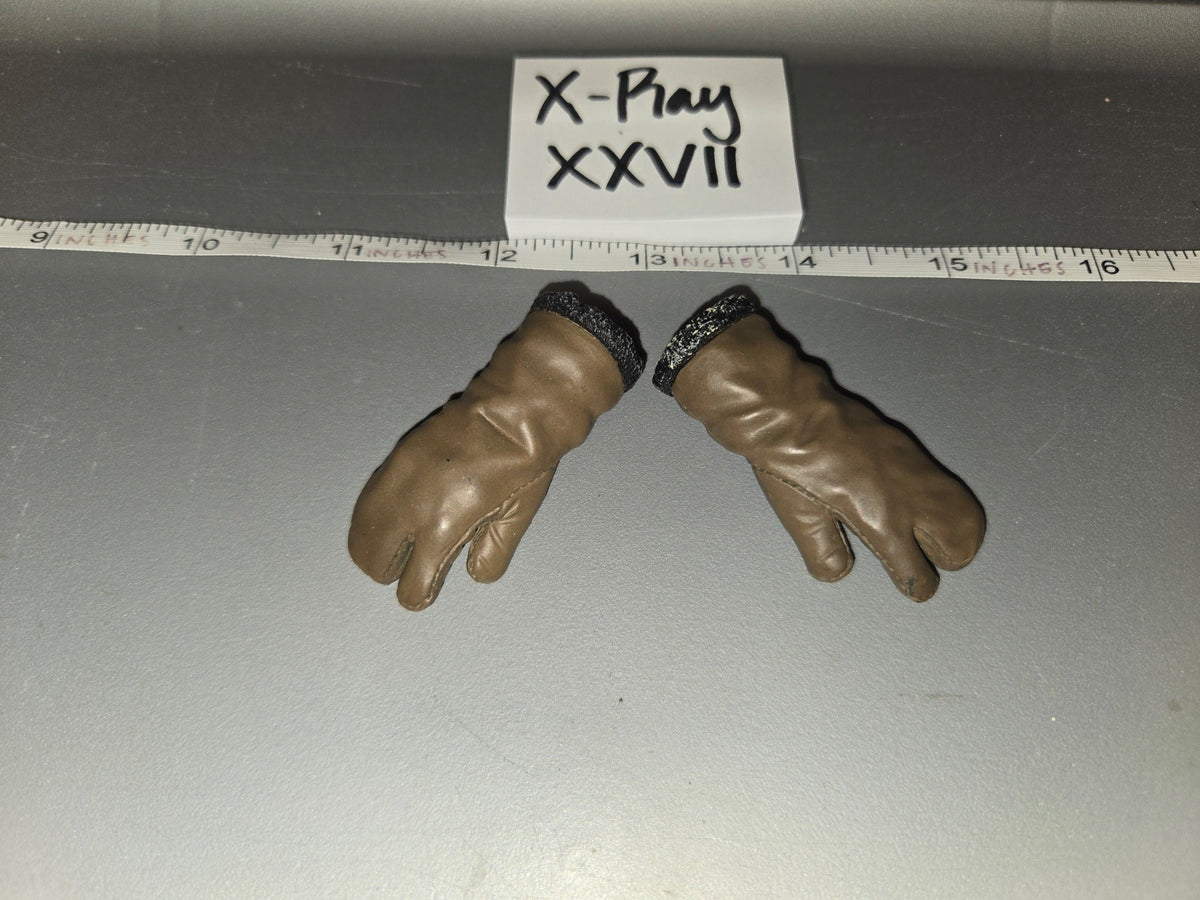 1/6 Scale WWII US Winter Gloved Hands