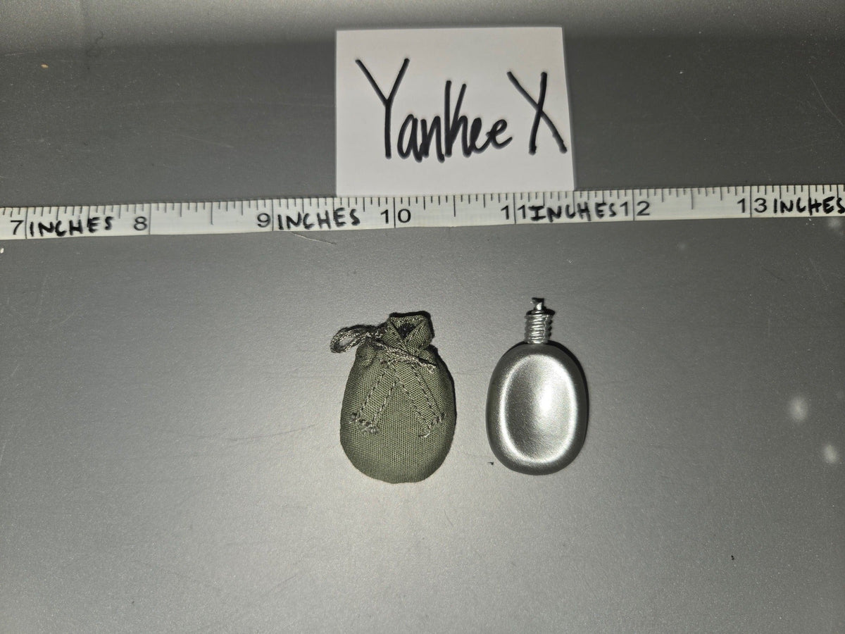 1/6 Scale WWII Russian Canteen with Cover Set